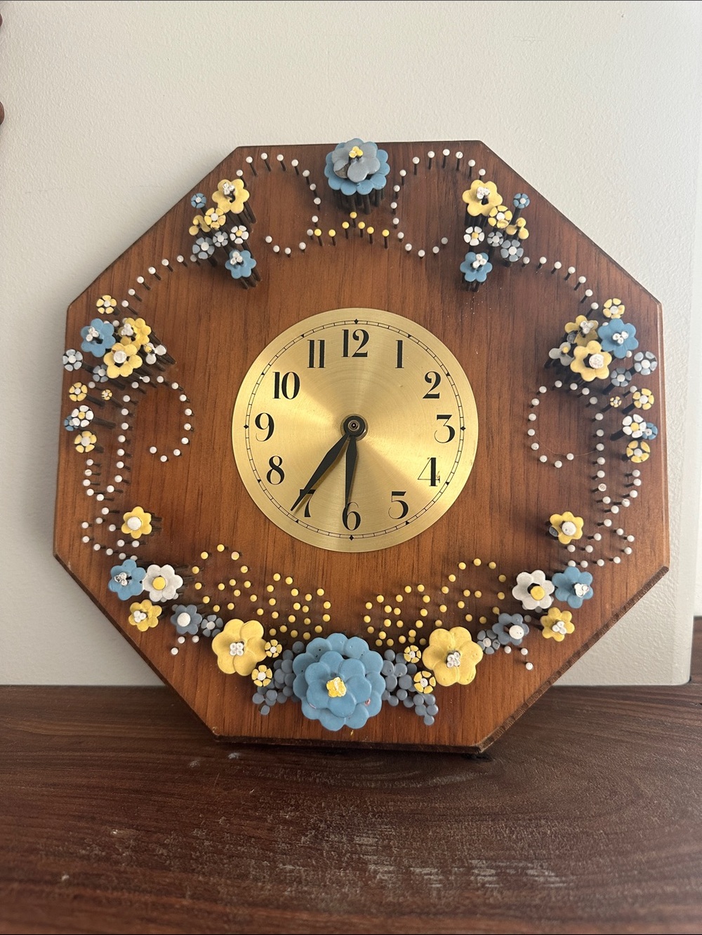 Rare Vintage Pol-O-Craft Octagonal Flower Nail Art Clock - Fully Functional